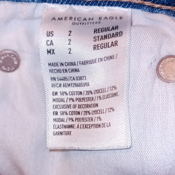 American eagle distressed size 2 regular jeans. - Picture 5 of 6